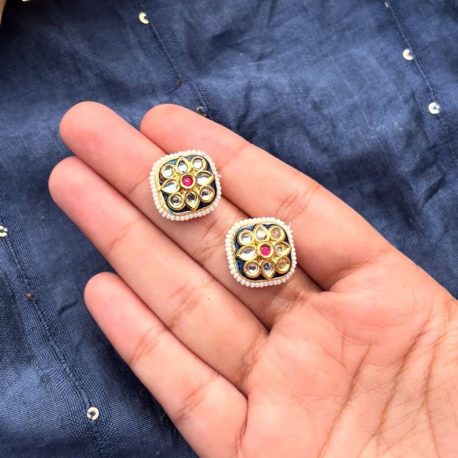 Kundan stud