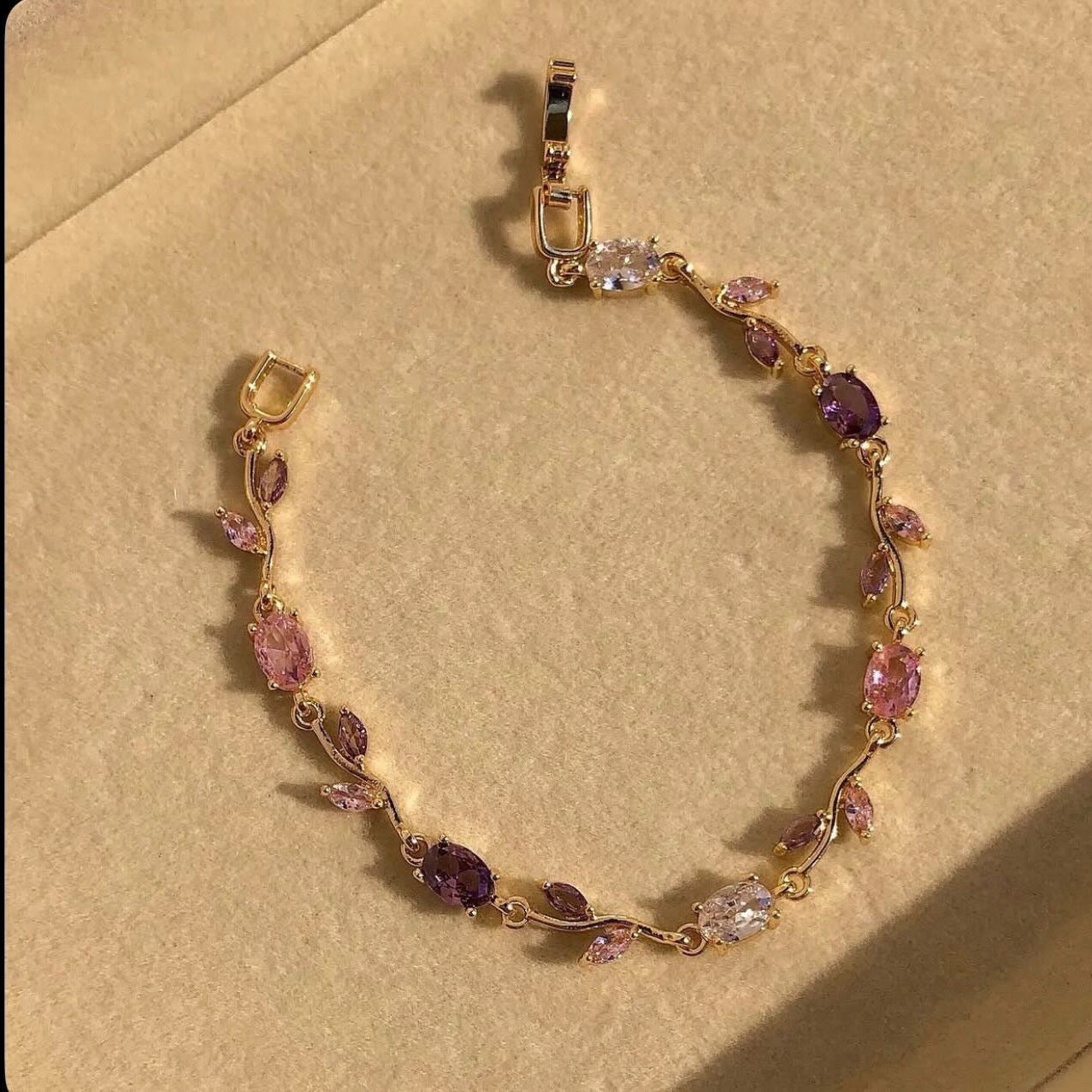 Tulip bracelet